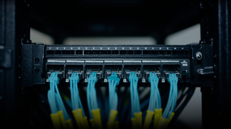 Ilustración: Topología spine-leaf para data centers: por qué ya no se diseña three-tier